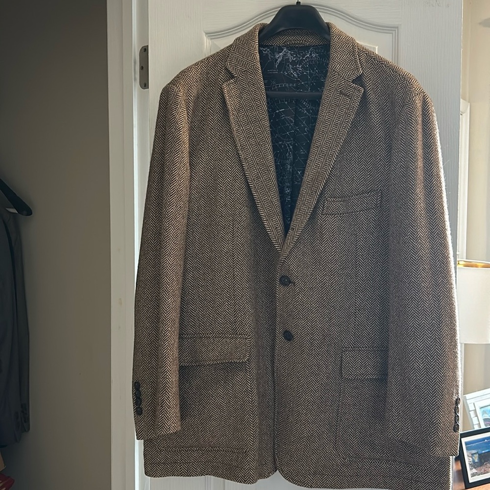 Vineyard Vines XL sports coat. Pre-owned, excellent condition